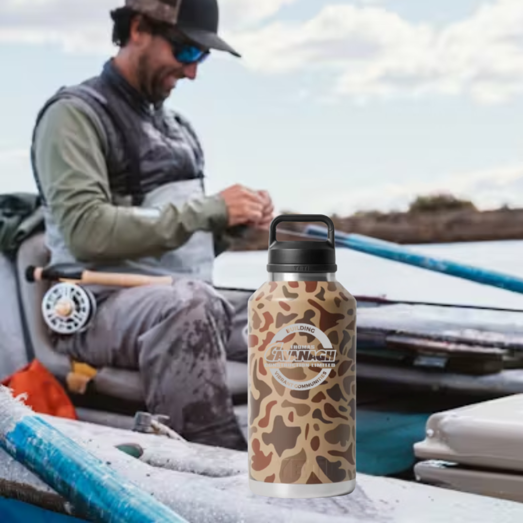 Yeti®  CAMO Chug Bottle